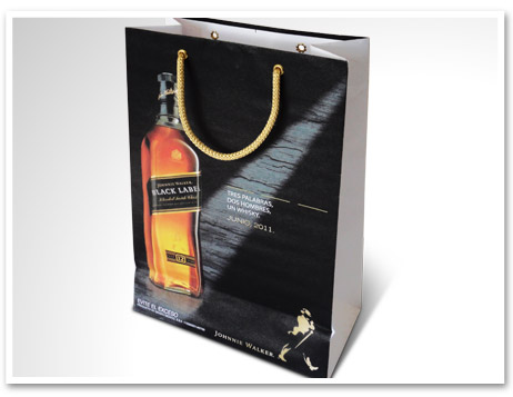 impresion de bolsas de carton, papel y plastico mexico todo el pais acabados con asa ojillos metalizados a todo color offset serigrafia realce hot stamping