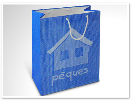 impresion de bolsas de carton, papel y plastico mexico todo el pais acabados con asa ojillos metalizados a todo color offset serigrafia realce hot stamping