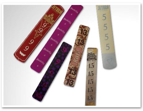 impresion de etiquetas de carton papel piel a todo color acabados ojillos metalizados realce hot stamping flock serigrafia offset en mexico envios a todo el pais pedidos toda la republica mexico